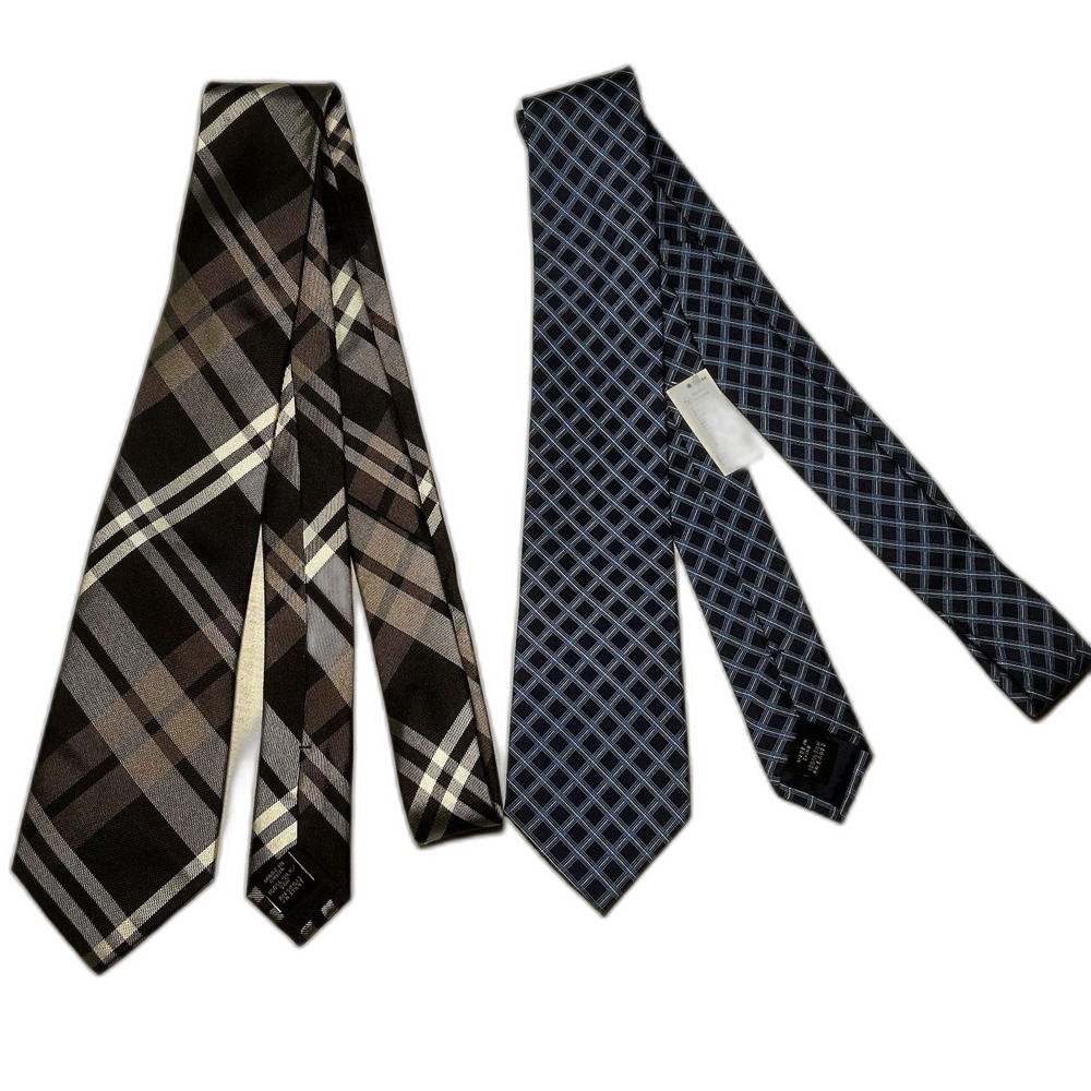 2 Banana Republic silk ties, one new with tag, classic, preppy, business